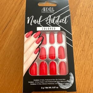 Nail Addict colored nails